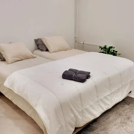 Location In Tampere! Modern Apartment, 2rooms, Kitchen And Balcony Daire *