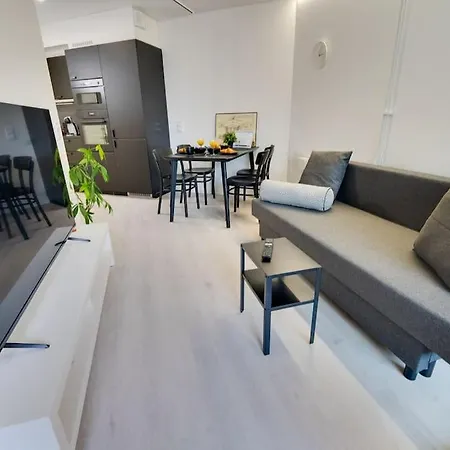 Lejlighed Location In Tampere! Modern Apartment, 2rooms, Kitchen And Balcony Tampere