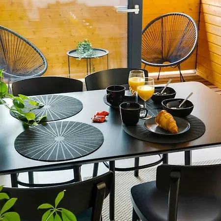 Location In Tampere! Modern Apartment, 2rooms, Kitchen And Balcony * Tampere