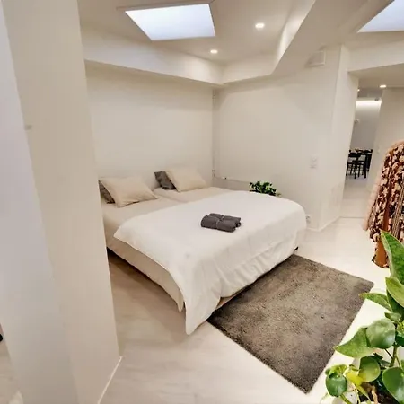 Location In Tampere! Modern Apartment, 2rooms, Kitchen And Balcony