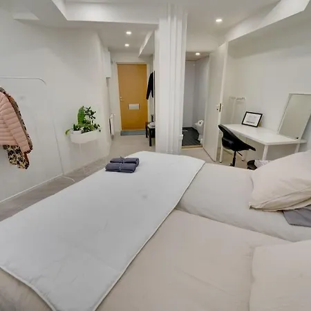 Location In Tampere! Modern Apartment, 2rooms, Kitchen And Balcony Daire
