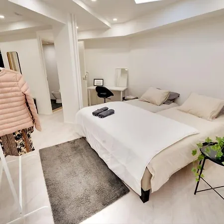 Location In Tampere! Modern Apartment, 2rooms, Kitchen And Balcony Tampere