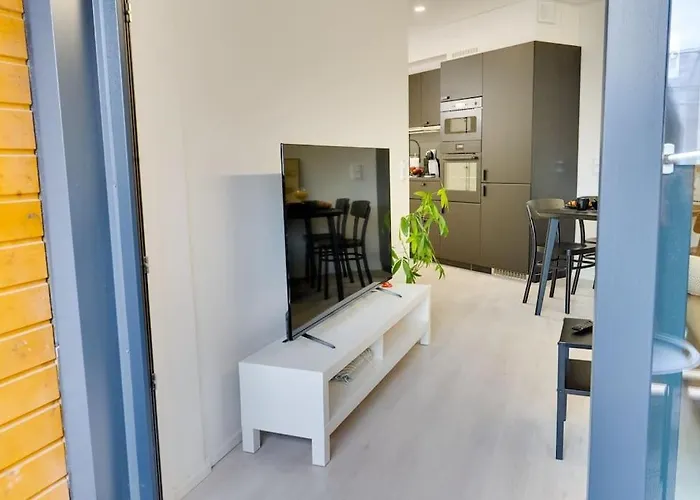 Huoneisto Location In Tampere! Modern Apartment, 2rooms, Kitchen And Balcony Tampere