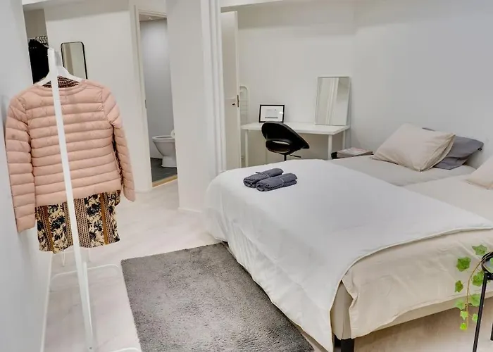 Location In Tampere! Modern Apartment, 2rooms, Kitchen And Balcony * 坦佩雷